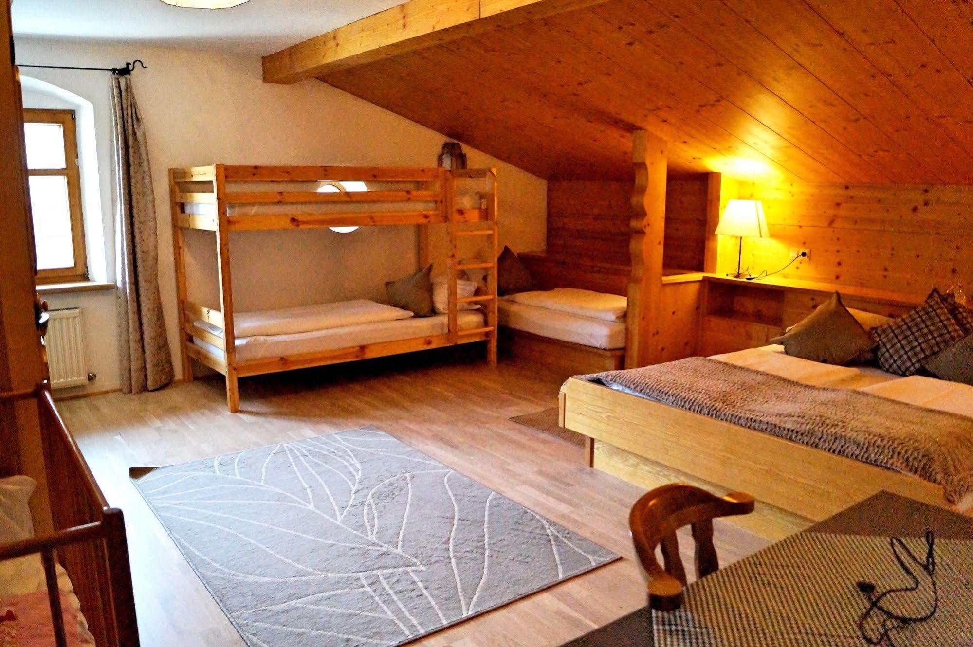 Hôtel Gasthof Zum Schupfen à Innsbruck Extérieur photo